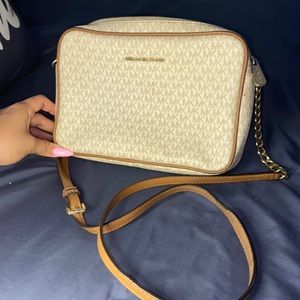 Michael Kors cross body